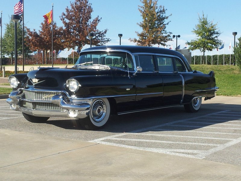 Cadillac 1956.jpg